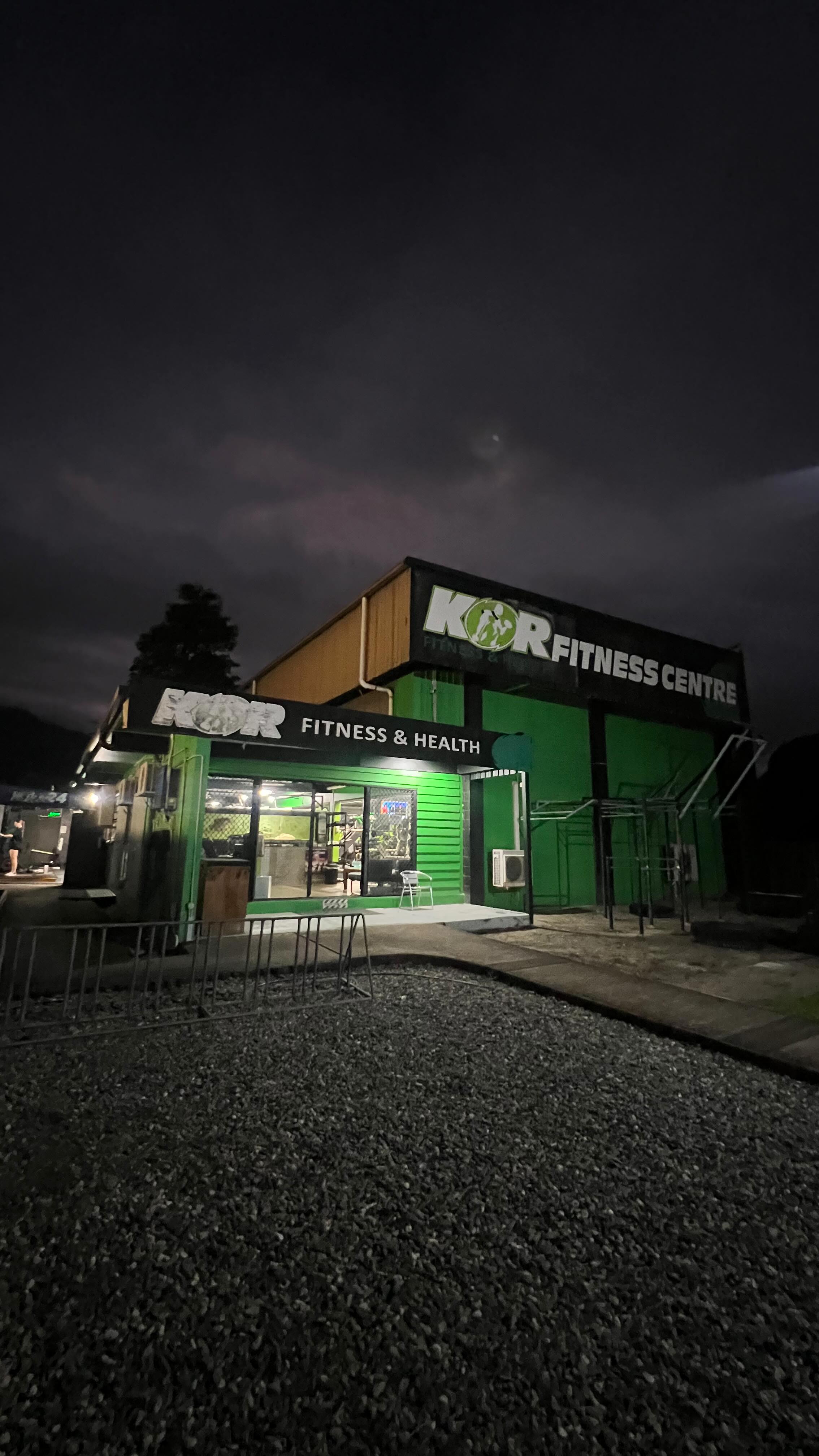 11 years 🎈
This month marks 11 years of meeting and training the best people. Thankful to all of you who have supported our gym over the last 11 years. Excited for the future 💚💚
#korfitness