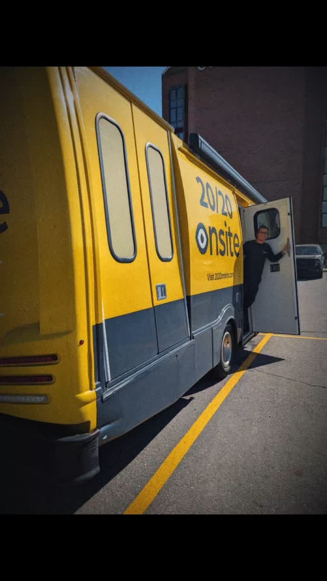 Bus vibes and some dilated eyes!
#travelingeyedoc #itsthesmallthings #newbergfamilyeyecare #beststaff #grateful #cfwarrior
