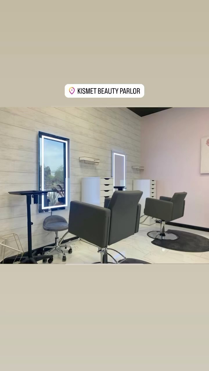 Calling all beauty pros! 💇♀️ We have an amazing salon station available for rent at Kismet Beauty Parlor in Folsom. Join our vibrant and supportive community, enjoy a high-traffic location, and grow your business in a beautiful space! ✨ DM us for details or to schedule a tour. Don’t miss this opportunity!
#SalonStationForRent #FolsomBeauty #KismetBeautyParlor #BeautyPros #folsomhair #folsomstylist