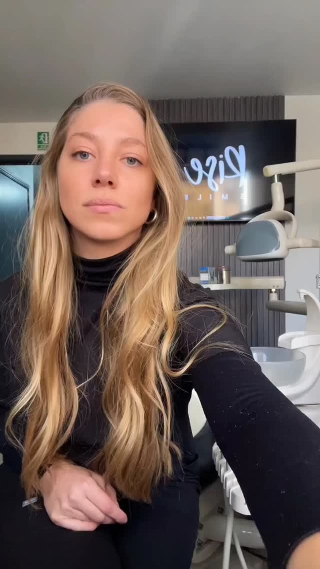 Pide tu hora de evaluación con nosotros!
Podemos realizar tu control con radiografias para que conozcas exactamente el estado tus dientes.
Queremos ayudarte a mejorar tu salud y tu sonrisa
Estamos ubicados en Augusto Leguia Sur 79, oficina 703 a pasos del Metro el Golf.