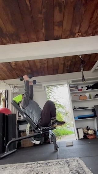 I start just about everyone with this shoulder press variation.
#fitness #strength #weightlifting #shoulderworkout