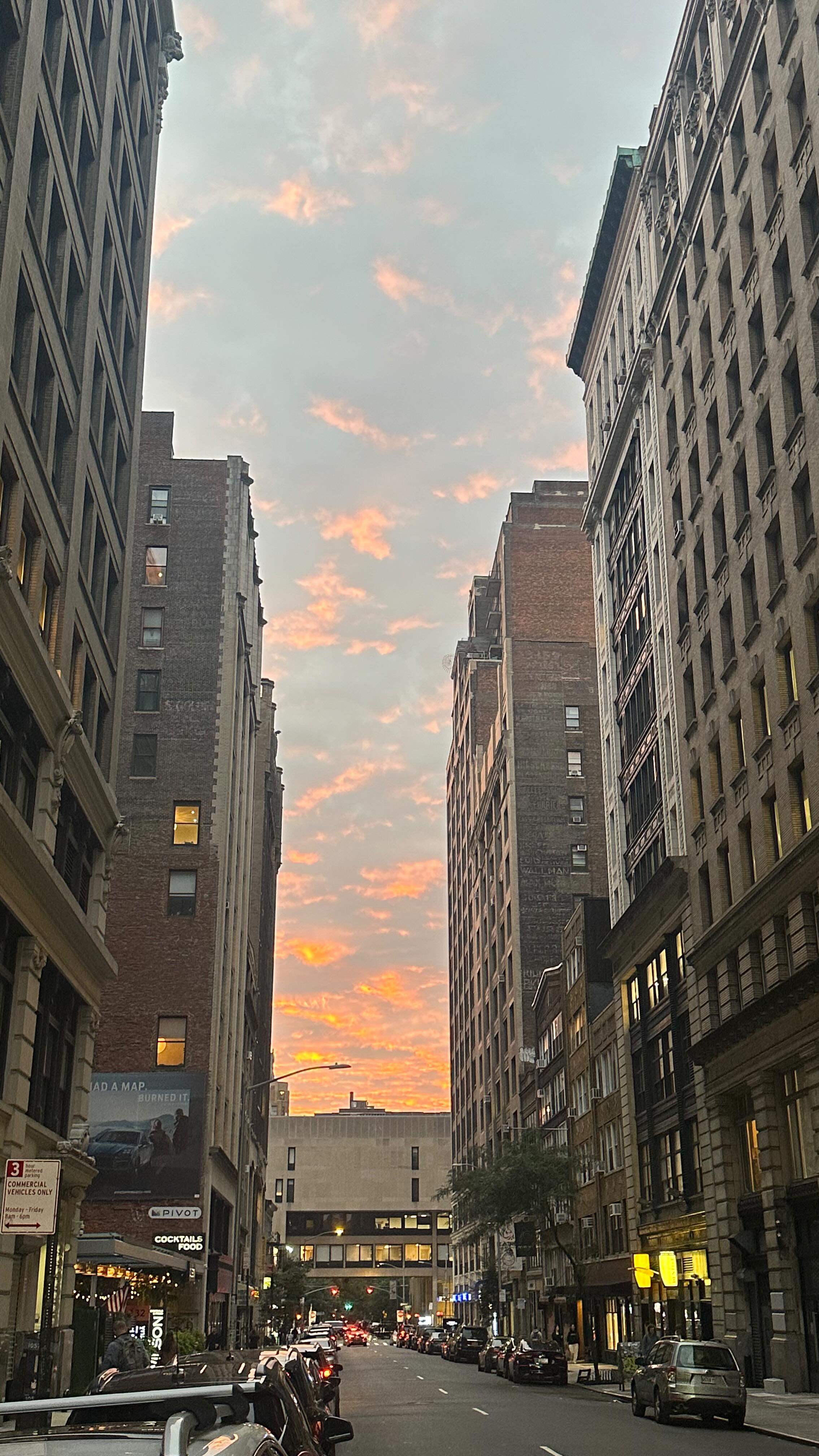 Imagine living in NYC down the block from #BadBunny ? ___ YOU CAN ___ 📍118 W 27th St 📍Chelsea 🌆 Only 2 Units Left!
.
.
NYC Luxury Residences • • For Lease • • 2 and 3 Bedrooms • • Loft and Penthouse • • Private Elevator Entry
.
.
Contact Agent for more info at jrh@compass.com