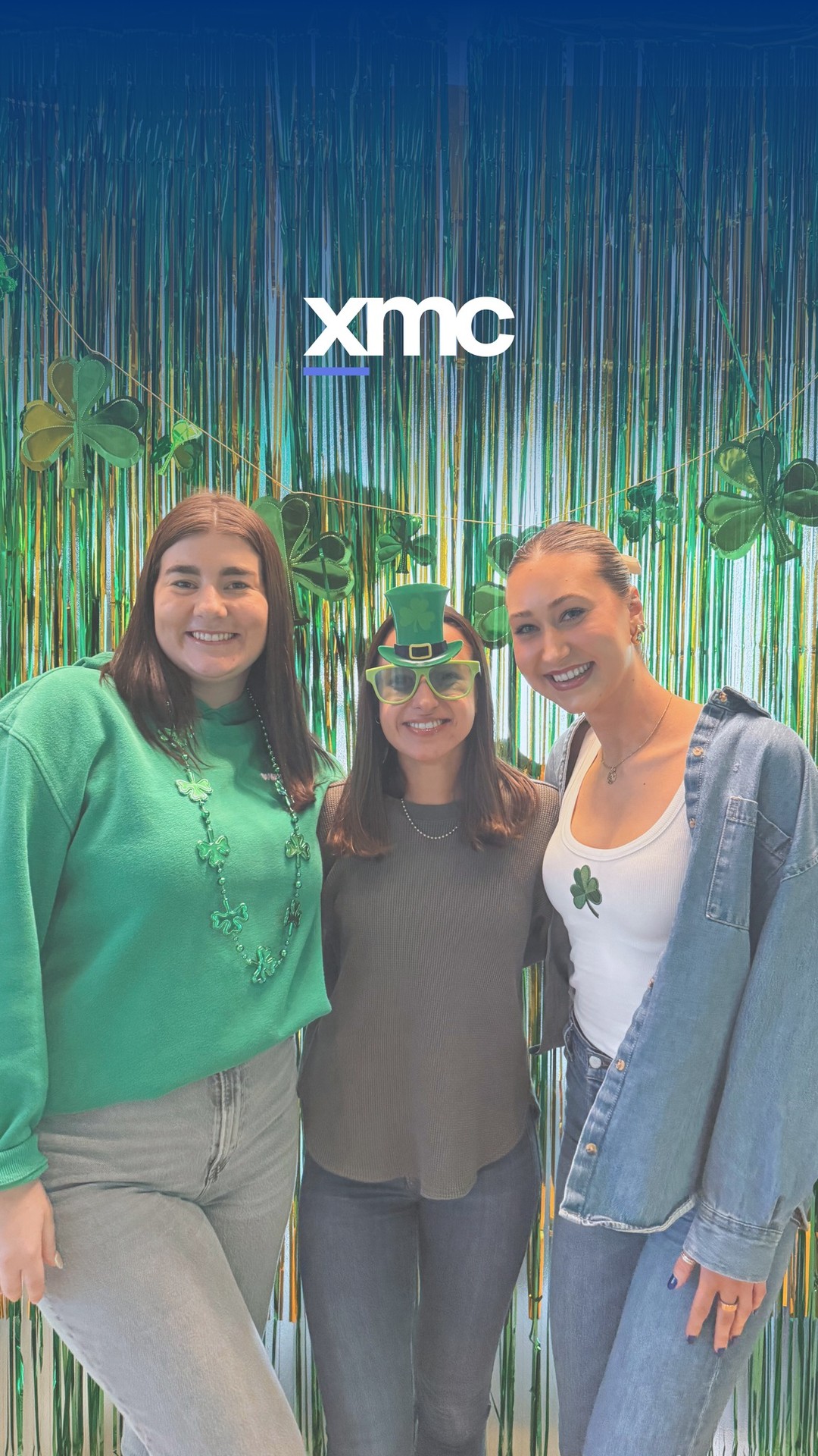 Green glasses, golden ideas. Happy St. Patrick's Day from XMC! 🍀🎩🌈
#StPatricksDay #GlassesAndPose #eXperienceIsEverything #eXperientialMarketing