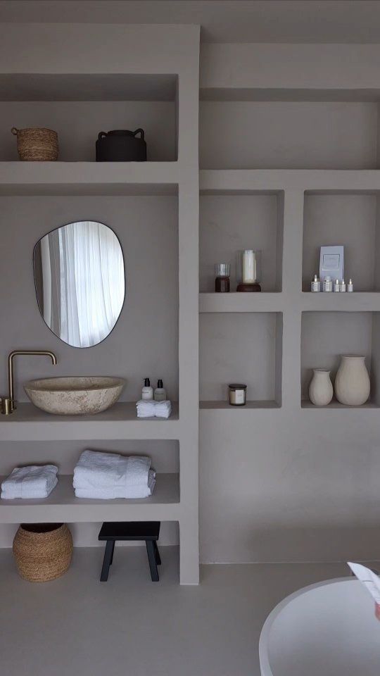 I'm beyond obsessed with La Crème Cleanser, and here’s why ✨️! When I formulated this lush balm, I wanted something that would do it all—remove makeup, cleanse away dirt and oil, and leave skin feeling deeply hydrated and oh-so-soft. The secret? A unique blend of exotic papaya and pineapple enzymes that gently exfoliate, soften, and smooth your complexion. And guess what? It doubles as a plumping, hydrating face mask when your skin needs that extra TLC. 💧
La Crème Cleanser is a must-have in your skincare routine—perfect for all skin types, especially sensitive skin. It’s free from essential oils, perfumes, and artificial coloring, because your skin deserves nothing but the best. Trust me, once you try it, you’ll never look back! 🤍✨️
•
•
#SkincareObsessed #LaCrèmeCleanser #FormulatedWithLove #sensitiveskin #commeçaskincare #naturalskincare #consciousskincare #skincareroutine #skincaretips