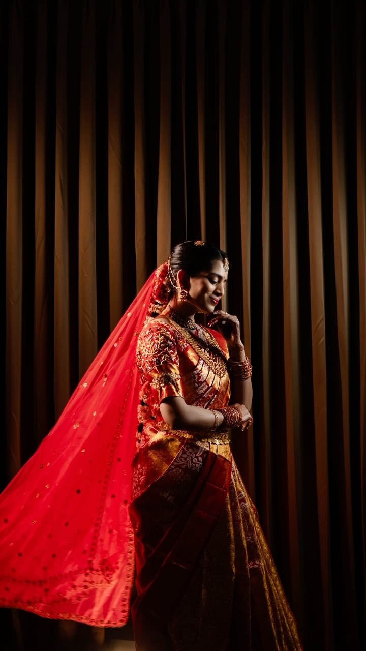 ✨ Every bride is a story waiting to be told ✨
Our brides light up every frame with their unique charm and grace, Here’s a glimpse into the magik we’ve captured- Beauty, Tradition and Individuality 🪷
.
.
.
.
.
#Bridesofmagik #southindianbride #weddunginspiration #bridalbeauty #magikweddings #lovestories