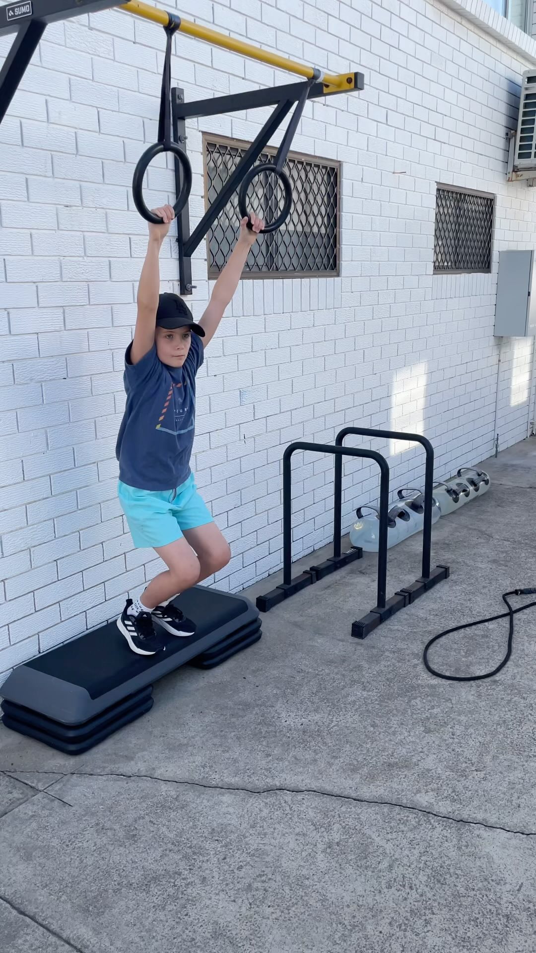 Swinging, bouncing, hanging, jumping etc are not only good exercises, but can be therapeutic too.
Add in a DIY hopscotch course and you’re getting just as much mental benefit as you are physical 😃💪
#SeeTheAbility