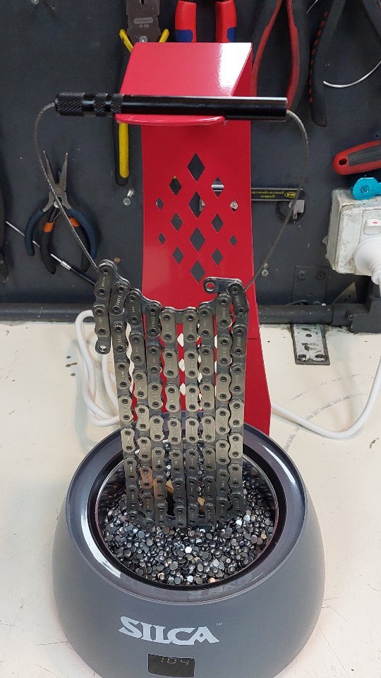 First chain into the pot today. Silca secret chain wax, and a strip chip to save time with pre-removing the factory lubricant.
Our new Silca melting pot has a PID to ensure the correct temp is maintained for optimum wax coverage.
Ask us how you can get on board with our set and forget "wax on wax off" service.
-
-
-
-
-
-
#silca #secretwax #silcawax #chainwax #meltingpot #waitinggame #melting #bicyclerepair #bikeshop #racingbike #roadbike #bicyclemechanic