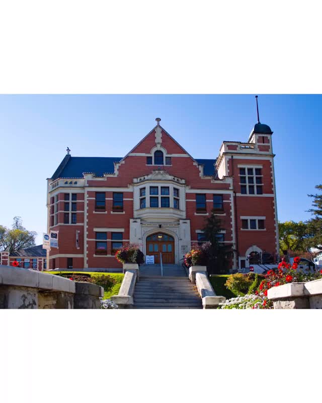 Are you a local Artisan?
Kamloops Courthouse Gallery is looking for two new members!
Visit our website or send us an email at kamloopscourthousegallery@gmail.com
We look forward to hearing from you!
@downtownkamloops @kamloopsfarmersmarket
@cityofkamloops
@kamartscouncil
#kamloops #kamloopsartist #kamloopsart #kamloopsbc #yka