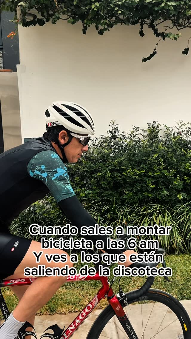 Los dos mundos se encuentran 🚴🏼🧟♂️
#bicicleta #ciclismo #santic #santicperu #ropadeciclismo #fly
📹 @kell.kreaciones