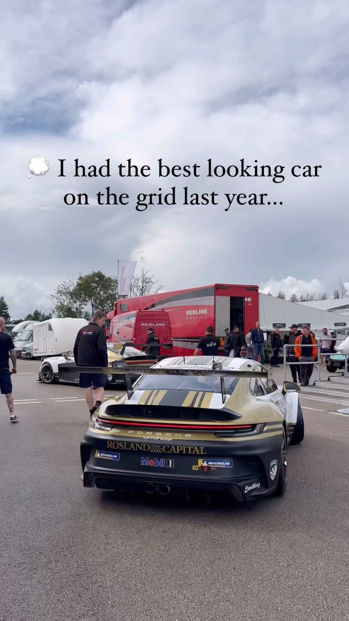 Show me a better looking Carrera Cup car… I’ll wait 🤔😎🏁
#pinkpig #pinkpigporsche #stunning #porsche #911gt3 #porsche911 #porschegt3cup #porsche911gt3cup #gt3cup #carreracup #porschecarreracup #porschecarreracupgb #carreracupgb #racing #racecar #itv #btcc #toca #roslandgold #roslandgoldracing #roslandgoldracingbycentury #centurymotorsport #carguystv #joshmalin #joshmalinracing