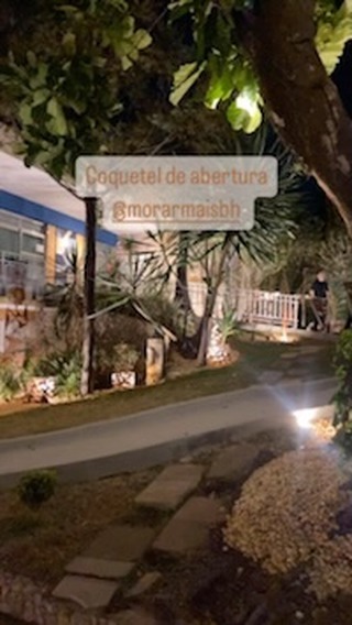 Que alegria compartilhar com vocês um pouquinho de como foi a noite de abertura da Morar Mais Bh.
Este ano o escritório está participando com o quarto do bebê.
Amanhã a mostra abre ao público! Esperamos vocês!
•
13/08 a 08/09
Rua Josafá Belo, 405 - Cidade Jardim