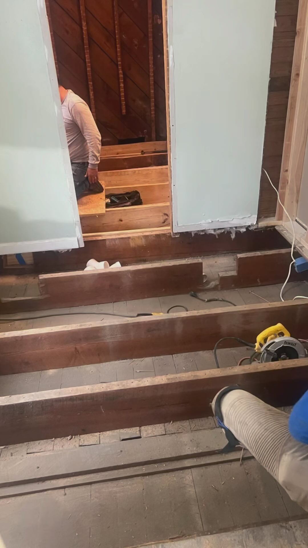 โจ Transformation complete! This bathroom went from dated to dreamy with modern fixtures, sleek finishes, and a fresh design that maximizes both style and functionality. Ready to turn your vision into reality? Letโs make your space extraordinary!
Visit us at www.amccontracting.com to get started today!
#BathroomRemodel #HomeRenovation #InteriorDesign #BeforeAndAfter #RenovationInspiration #ModernBathroom #DreamBathroom #Remodeling #HomeMakeover #LuxuryBathroom #renovationproject #Schluter