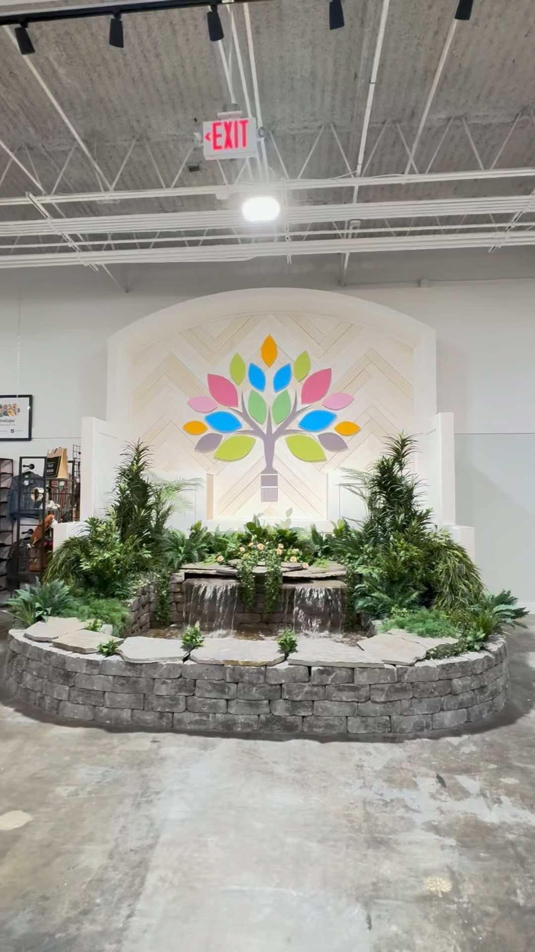 Grand opening Tomorrow.🎉🎉🎉
Our new store in Houston. @paintedtreewestchase
Join us for the let us show you our new spaces D27 inside Painted Tree Boutiques in Westchase.
You can find our 100% Cotton & Linen hand-woven Turkish towels, throws, bathrobes, and kimonos.
Open every day from 10 am-8 pm.
📍10957 Westheimer Rd, Houston, TX 77042
🥂 11am-1pm
#paintedtreeboutiques #paintedtreewestchase
#localbusiness #houston#smalbusinessowner