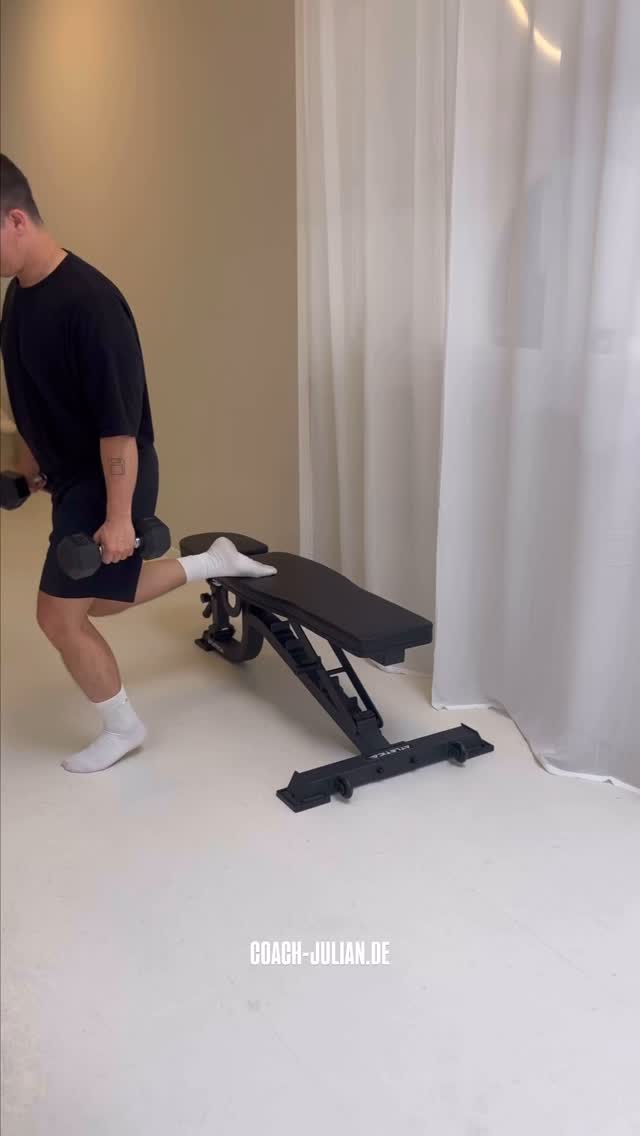 Bulgarian Split Squats anyone? 🫠
Lerne alles was du Wissen musst um deine Zeit im Gym nicht zu verschwenden!
➡️ Die optimalen Übungen für Beine, Po und Core
➡️ Korrekte Ausführung aller Übungen
➡️ Passende Aufwärm- und Mobility Übungen
➡️ Häufige Fehler vermeiden
➡️ Trainingsplan für echte Erfolge
➡️ Many more
📍 STUDIO HEALTH in Stuttgart-Süd
🗓️ 12.07.2025 von 10-15:00 Uhr
💸 149€ Early Bird Price
➡️ Noch 4 freie Plätze
▪️ Anmeldung: Coach-Julian.de
