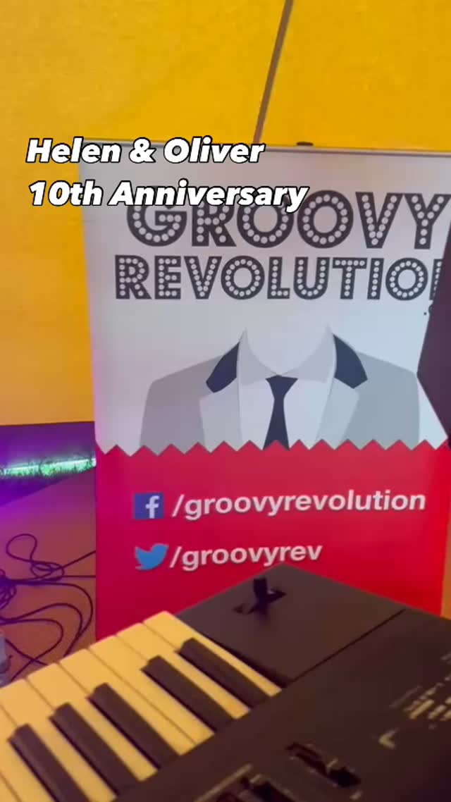 Great to be at @missheleng2 & Oliver’s 10th Wedding Anniversary at Sandilands Farm 🫶🏻
#weddinganniversary #partyband #summer #2025 #weddingband