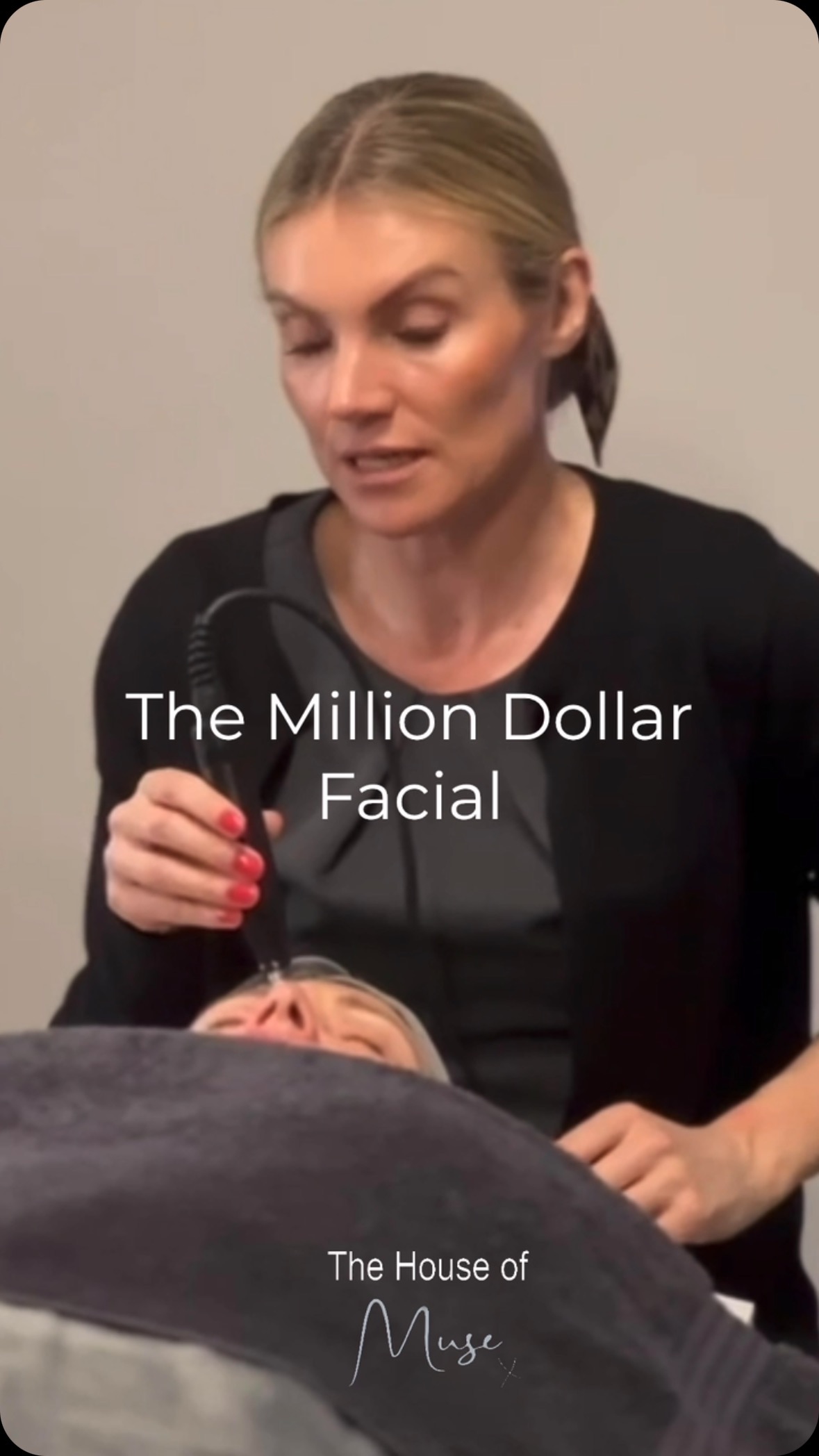 Meet @annacolebeauty_cardiff and the incredible
Million Dollar Facial
This has been designed by experts to work wonders for your skin from the outside in.
It is a thorough 10-step process combining multiple treatments and using specially crafted Million Dollar products. To achieve flawlessly revitalised skin in just one session, the Million Dollar Facial:
💫exfoliates and removes dead skin cells and dirt
💫 removes vellus hair (also known as peach fuzz)
💫 Flushes toxins
💫 hydrates the skin
💫stimulates natural collagen production and cell turnover.
Want to know more?
Drop us a message or contact Anna directly via @annacolebeauty_cardiff
📍#pontcanna
#milliondollarfacial #milliondollarfacialuk #milliondollarfacialcardiff #glassskincare
📷 @rae.j.morgan