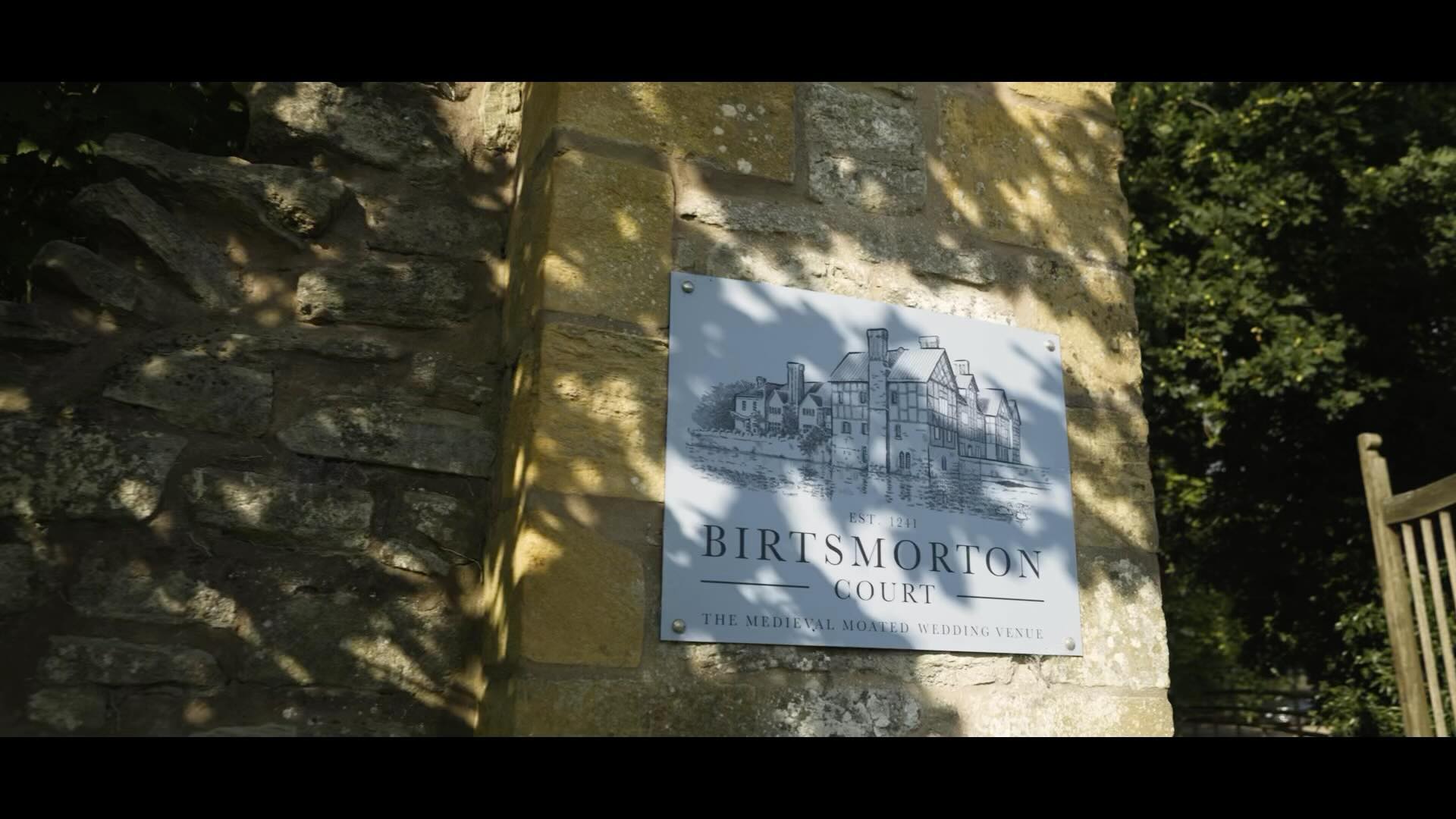 Chris & Nicole
Always love capturing a fun filled day alongside @pixiejaynephotography
@birtscourt
@pixiejaynephotography
#britsmortoncourt #weddingday #weddingtesers #weddingvdieo #weddingvideographer #weddings