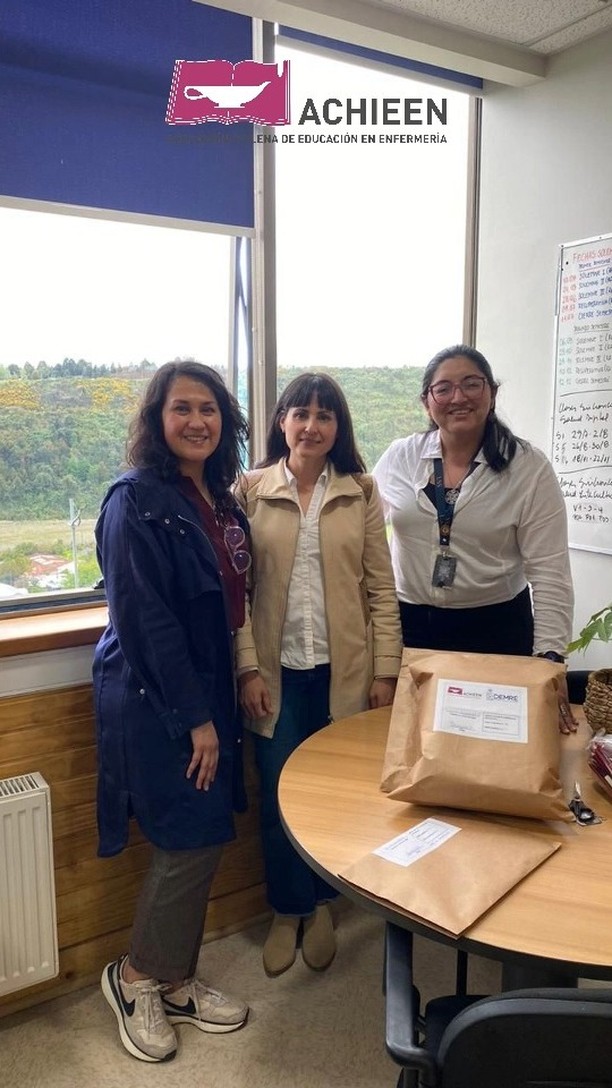 Agradecemos la participación de Directores/as de unidades académicas, jefes de sede y examinadores/as para la aplicación del Examen Nacional de Enfermería Enenf 2024, rendido hoy por más de 3 mil estudiantes desde Arica hasta Punta Arenas.
¡Su compromiso es fundamental para este exitoso proceso!
#Enenf2024 #achieen #examenenfermeria #enfermeria