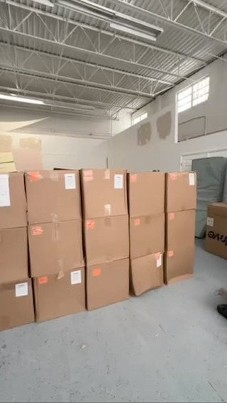 🇺🇸 Collecting and sorting all the donated and purchased aid to send to the Dominican Republic. These donations will be delivered to children and hospitals affected by the rains from Hurricane Beryl. Thanks to all followers who helping us today . @mas_organization . Gracias a todos los seguidores que nos ayudaron el día de hoy @mas_organization 🌧️❤️ #GFF #GuiribiteyFamilyFoundation @la_mamilover @camilaguiribitey #CommunitySupport #DisasterRelief #DominicanRepublic
🇪🇸 Recolectando y clasificando toda la ayuda donada y comprada para enviar a la República Dominicana. Estas donaciones serán entregadas a los niños y hospitales que fueron afectados por las lluvias del Huracán Beryl. 🌧️❤️ #GFF #GuiribiteyFamilyFoundation @la_mamilover @camilaguiribitey #ApoyoComunitario #AyudaEnDesastres #republicadominicana