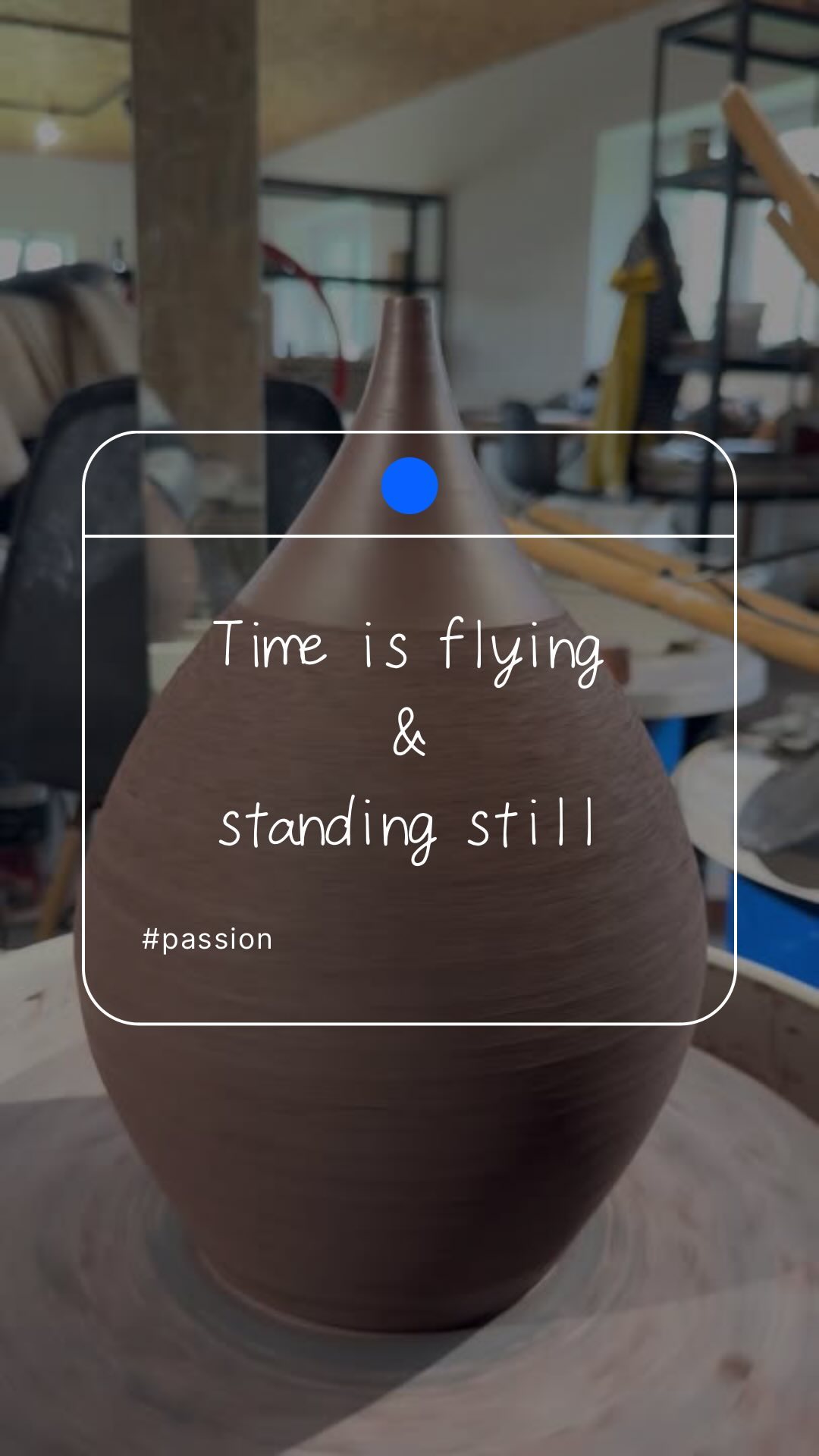 🎥 Le 6 mars 2024, j’ai tourné ce vase, le temps semble filer à une vitesse folle... et en même temps, il avance tellement lentement quand tu traverses un processus chirurgical qui dure un an ❤️🩹
Aujourd’hui, j’ai passé la moitié des opérations, mais mon métier me manque terriblement. J’ai hâte de pouvoir remonter un atelier de poterie, sentir la terre sous mes doigts, et laisser ma passion reprendre vie.
🌿 Parfois, c’est en étant loin de ce qu’on aime qu’on réalise à quel point c’est essentiel.
#Poterie #Passion #Artisanat #Retour #Chirurgie #Patience #Création
🎥 On March 6th, I turned this vase, and since then, time feels like it’s flying by... yet moving so slowly when you’re in a year-long surgical process. ❤️🩹
I’ve made it halfway through the surgeries, but I miss my craft terribly. I can’t wait to be back in the studio, feeling the clay in my hands, and letting my passion come to life again.
🌿 Sometimes, being away from what you love makes you realize just how essential it is.
#Pottery #Passion #Craft #SurgeryJourney #Patience #Creation #ArtistLife