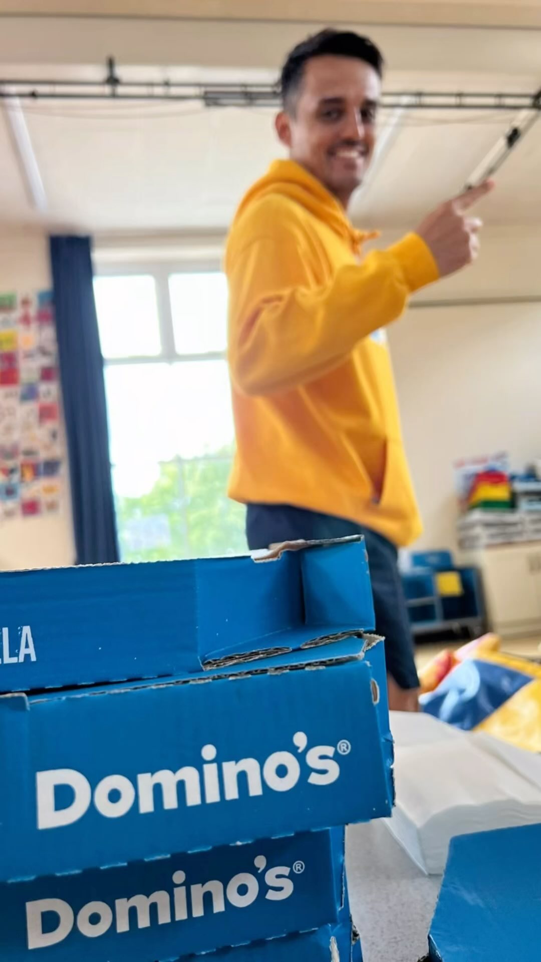 CAN WE GET A SPONSORSHIP?
Tag @dominos_uk below and show them the love we have 👇
We would love to provide pizza to all the children as a treat EVERY CAMP!
Let’s Gooooo 👇💙🍕