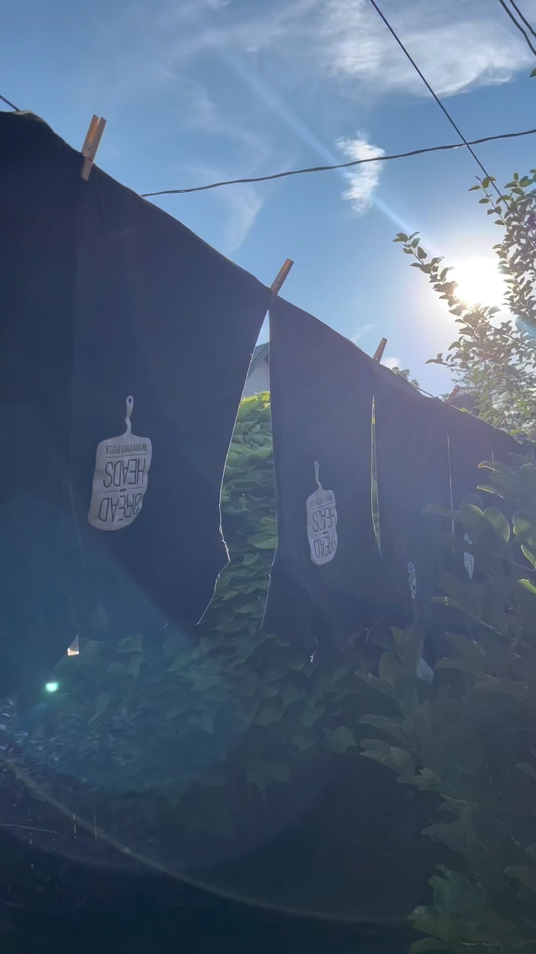 That’s a wrap @rocktheparkldn A challenging weekend of weather and @neilyoungarchives cancellation due to illness. @seankingston also canceled due to not being allowed into Canada by CBS. We saw some great performances, some highlights for us were @crownlandsmusic @charleswgodwin @neyo @alandoyle_official_fanpage @thesheepdogs and of course @bryanadams A special shout out to the Bread Heads crew who all did a great job over the 4 days of Rock the Park in London, after a very busy 3 days in Orillia @mariposafolk it’s back to Bread Heads HQ to prep for @hillsidefestival load in on Thursday. See you there!