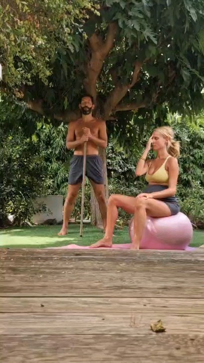 Chaque corps est unique,
A chacun sa pratique,
A chacun son réveil,
A chacun son éveil...
Nous, on a ajouté notre "baby OM" à la fin 👶💑
On se retrouve chez Ozâme pour que tu trouves ta pratique à la rentrée ?
#morningpractice
#yoganancy
#yogiteacher