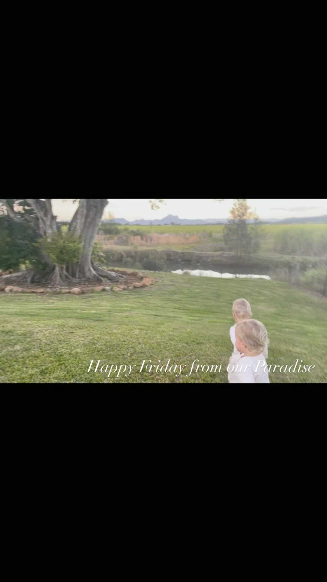 Happy Friday 🥳🥳 The cutest video of our littlest love’s, we are truely lucky to live where we do!!
#ic_signs #tweedheads #mtwarning #paradise