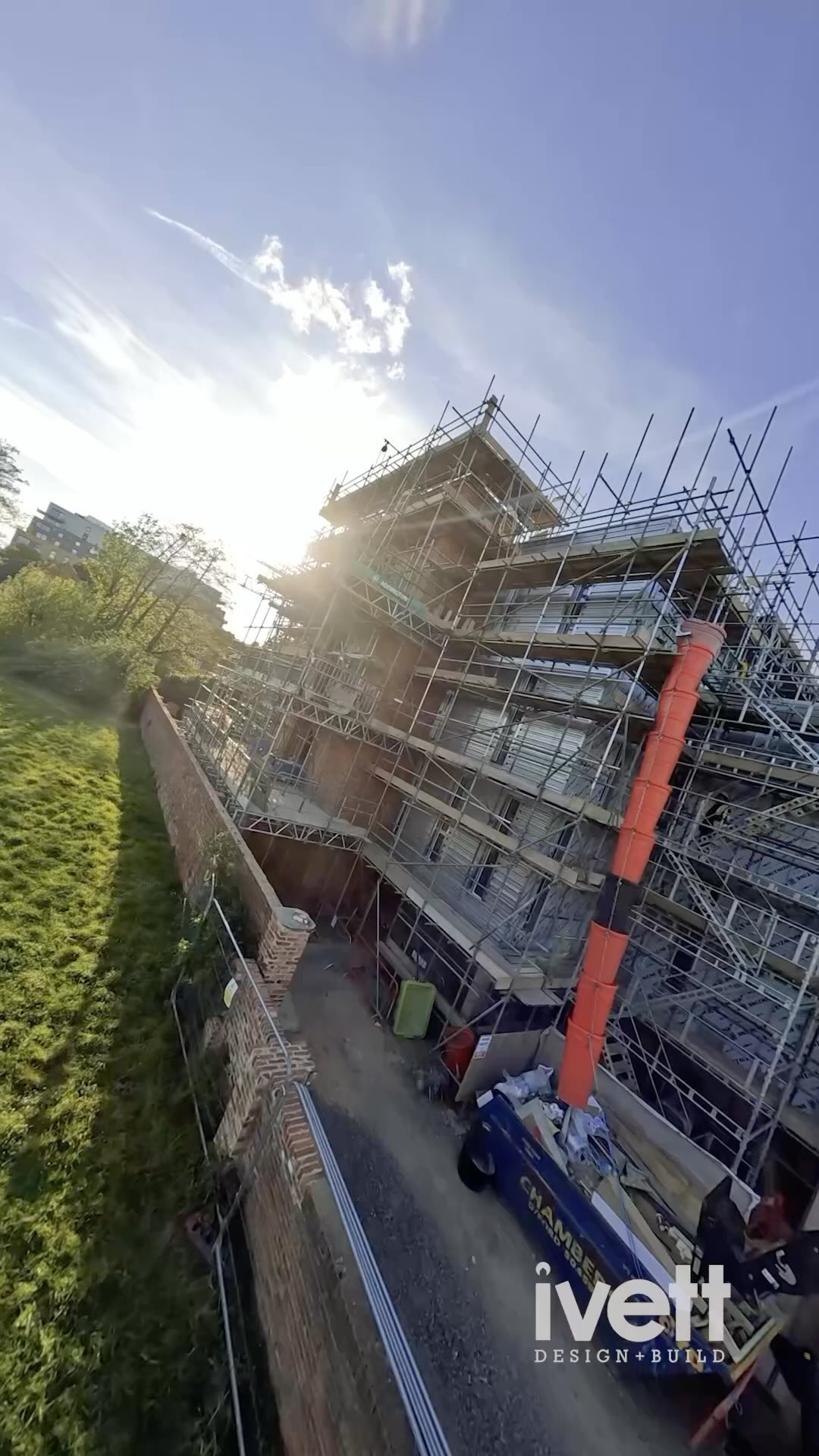 Great progress with Raised Access Floor, PV Panels, Roof Hatch, Atriums, Zinc facade & all the MEPH at the Guildford Offices 🏢🏗️🚧🧱👷♀️🦺
#structure #architecture #construction #concrete #structuralengineering #civilengineer #photooftheday #formwork #building #architecture #engineering #scaffold #steel #concretelife #concreteconstruction #builder #formscaff #concreteformwork #CLT #MEP #facade #roofer
Frame - @shendrones - Squirt V2
Flight Controller - @tmotorfpv - F7
ESC - @tmotorfpv - F55A PRO II
Motors - @tmotorfpv - F1507 2700KV
Propellers - @hqpropzhong - 6 blade Cinewhoop
Camera - @caddx.fpv - Polar
Transmitter - @caddx.fpv - Vista
Receiver - @blacksheepfpv Crossfire Nano Rx (SE)
Antenna - @truerccanada - Singularity 5.8GHz LHCP Stubby
Gear
Radio - @blacksheepfpv - Tango 2
Goggles - @djiglobal V1
Goggle Antennas - @lumenierfpv AXII HD 5.8GHz Combo