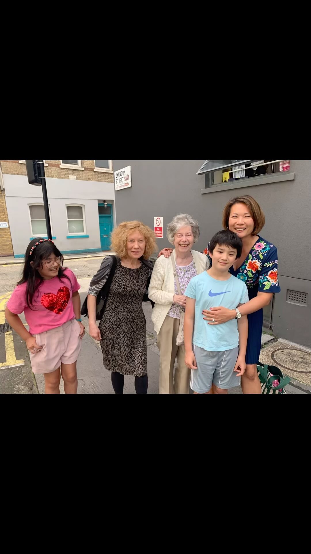 Yay! More @swingstate.london friends coming to watch the incredible @yourliemusical at the #westend ! This is a total must see - it ends on 11th aug! X