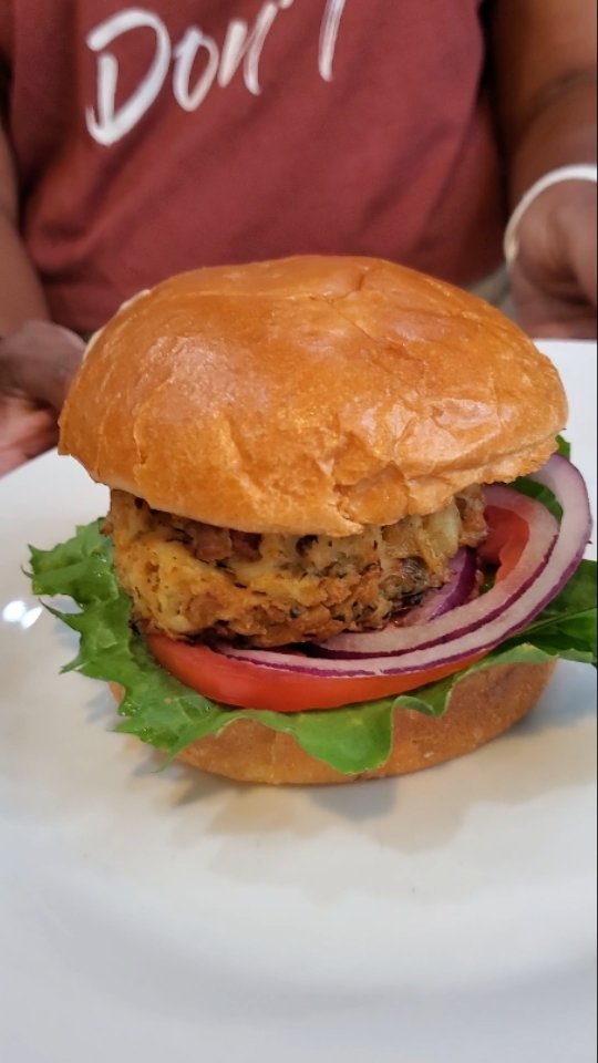 30 minute recipe! 😋
Cook it up. Try new flavors. Experiment a little. Dont be afraid to try new things in the kitchen.
🦀 Try my new crab cake recipe
🔗 Link In Bio!
#MontgomerysKitchen #TampaChef #tampafoodie #tampaeats #tampacatering