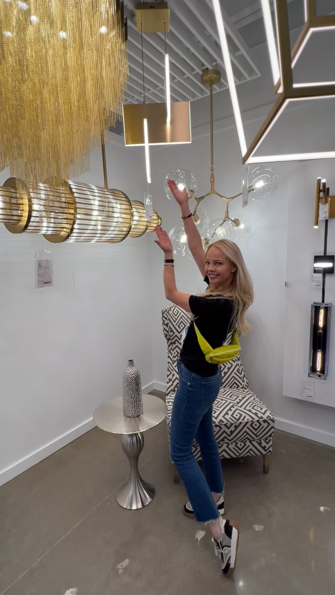 Day 2 at the Dallas Market Center, and we're still shining bright! ✨ From beautiful chandeliers to sleek, modern fixtures, we're finding the perfect pieces to light up our clients' spaces. #EstesDesignGroup #EDG #CustomHomes #DesignLife #LightingGoals #LuxuryLiving #DallasMarketCenter