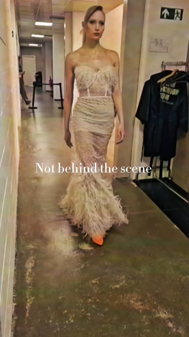 Not behind the scenes.
Part of the scene.
#faireoirshoes #milanfashiontour #artinspiredfashion #faireoir #runwaydebut #BehindTheScenes #heelsaddict #bridefashion #fashioninmotion #milanofashion #bridemodel #shonbalaishofficl
#summerprep_ii