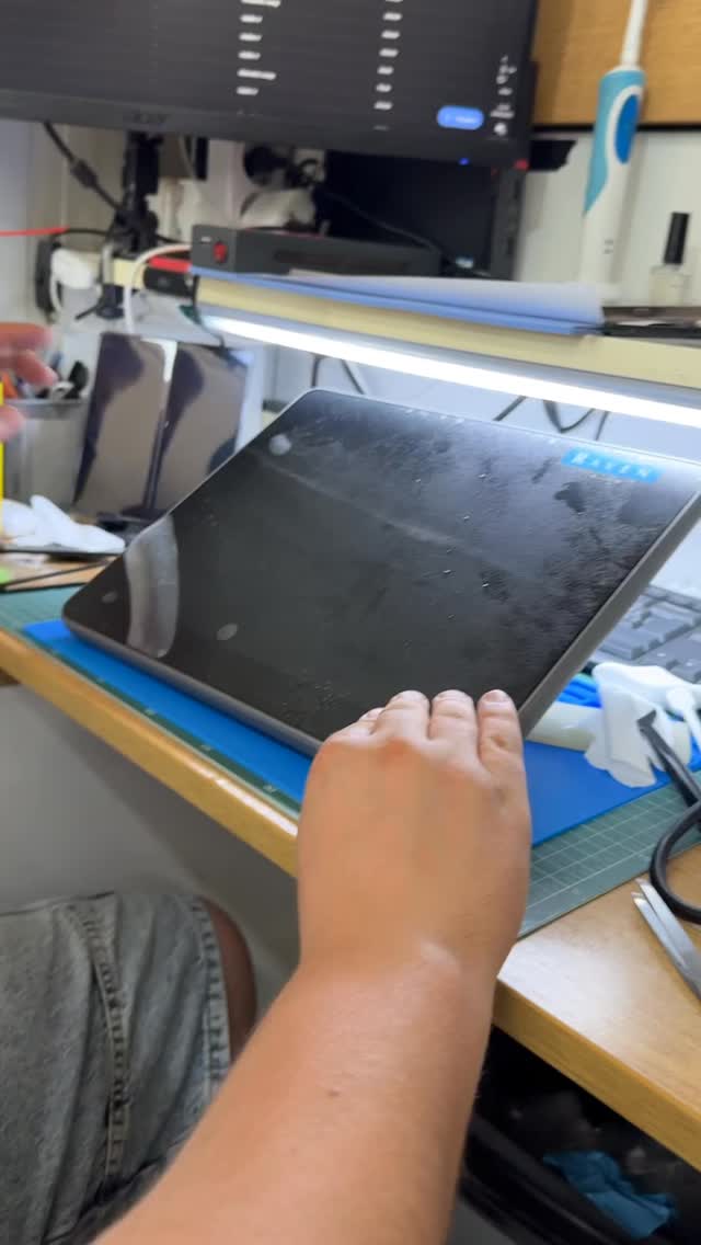 📱 Tocmai ți-ai luat telefon nou? Sau ai deja unul scump și vrei să-l păstrezi impecabil?
Îți aplicăm o peliculă de protecție ultra-subțire, dar super-rezistentă:
✅ Protejează împotriva zgârieturilor și șocurilor ușoare
✅ Acoperă ecranul și, opțional, și marginile
✅ Se potrivește perfect – fără bule, fără colțuri dezlipite
✅ Compatibilă cu orice husă
📍 Aplicare profesională în service-ul nostru din Chișinău
🔍 Căutai „peliculă protecție ecran Chișinău”, „folie completă iPhone”, „folie Samsung originală” sau „folie care nu se vede”?
Ai ajuns la @restart.md – service-ul unde telefonul tău e în siguranță!
📩 Scrie-ne în DM pentru programare rapidă!
#folie360 #peliculăprotecție #ecrantelefon #gsmchișinău #folieiphone #foliesamsung #servicegsm #gsmcuinima #protecțiepremium
Мы наносим тонкую, но прочную защитную плёнку, которая:
✅ Защищает от царапин и мелких ударов
✅ Идеально ложится – без пузырей и отслоений
✅ Подходит под любые чехлы
✅ Есть варианты: только экран или полная 360° защита
📍 Установка у нас в сервисе, быстро и профессионально — @restart.md, Кишинёв
🔍 Искали «плёнка на экран Кишинёв», «плёнка iPhone Samsung Xiaomi», «тонкая защитная плёнка для телефона»?
Мы — тот самый сервис.
📩 Пишите в Direct — бережём ваш телефон от первых дней.
#защитнаяплёнка #экраназащита #плёнка360 #сервискишинев #gsmсервис #плёнканаэкран #телефонбезцарапин #gsmcuinima