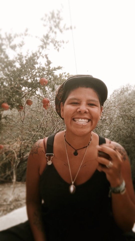 🤎🍫 Celebrating this beautiful day of 8 I'x with a little Cacao Chant 🤎🍫
•
•
#medicinewoman #enjoylife #medicinesong #love #cacao #soundhealing #ixcacao #cacaohappiness #mayudelavida #womencircle #saundbath #voiceliberation #mayacosmovision #ceremonialist #riveroflife #unconditionallove #cacaodelavida
•
Enjoy & Love, Mayu 🫶