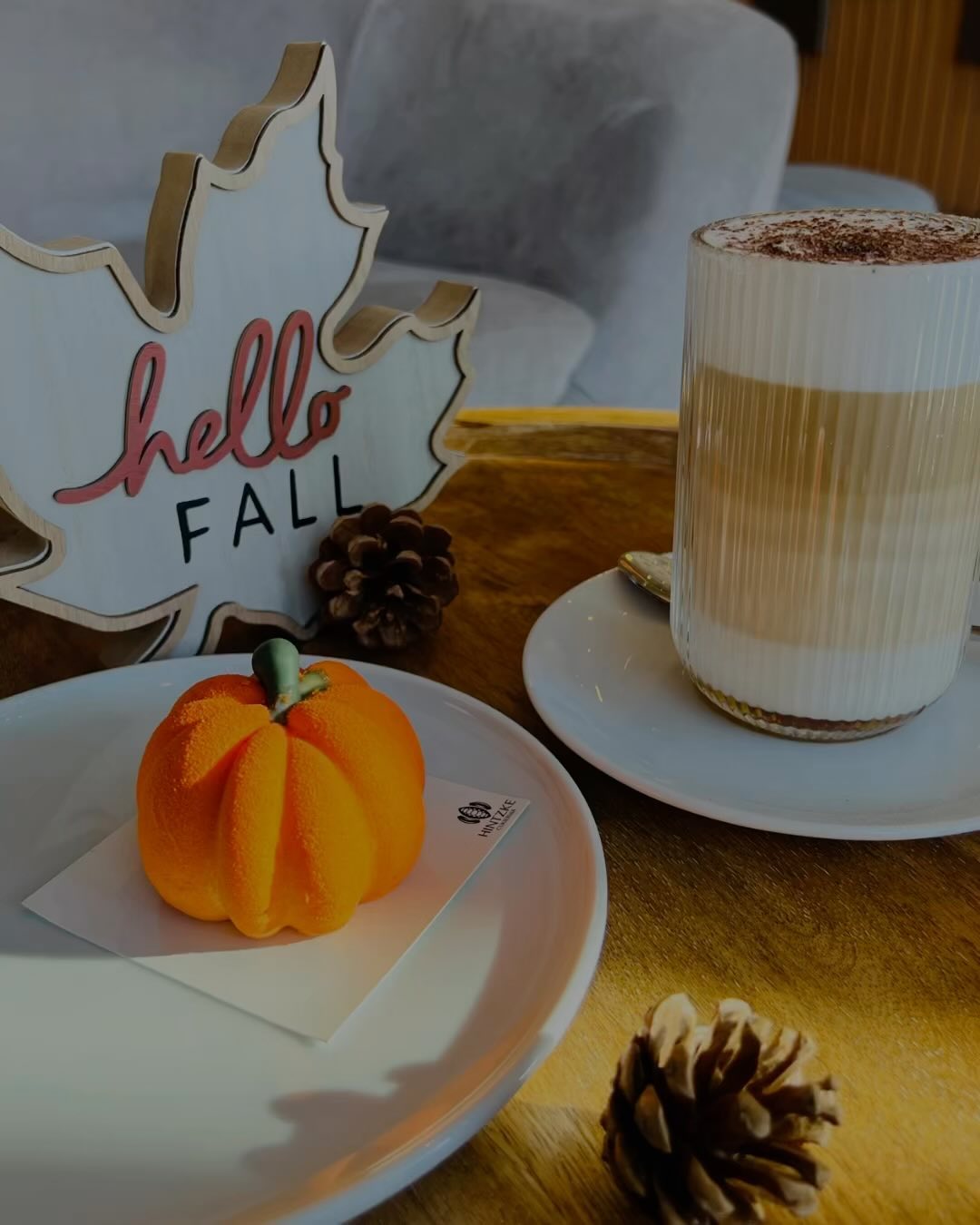 🍁 🍂 JESIENNY ZESTAW 🍂 🍁
Pumpkin Spice Latte + monoporcja Dynia 🥰
Czy są tu jakieś jesieniary? 😏
#reda #jesieniera #cukierniahintzke