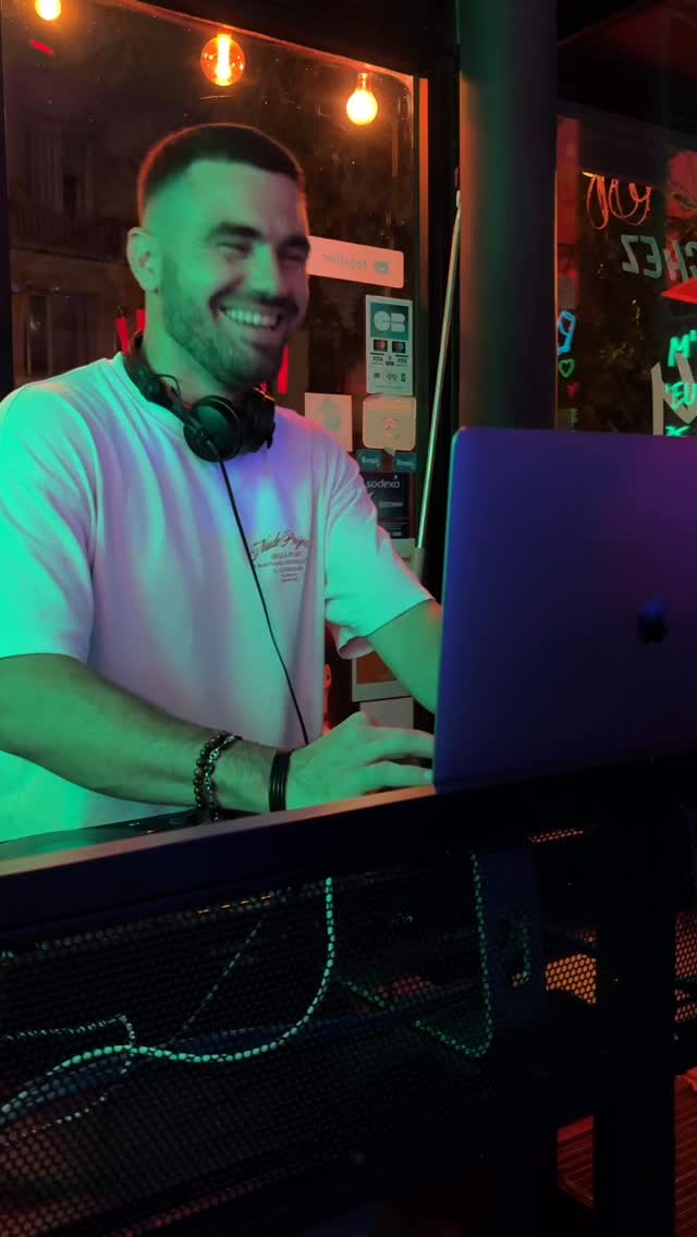 Tu sais pas où faire la fête avec tes potes ? Fêter ton anniv ? Faire ton after work ?
Avec @yank_music tous les week-ends 🔥
Une seule réponse possible : Le Balou ❤️