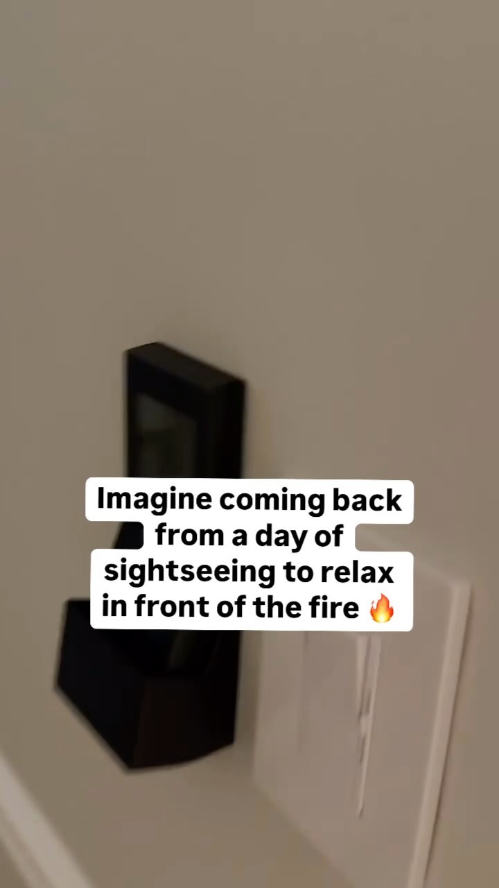 We like to make sure that our guests are cozy and comfy after a long day!
#oldtownalexandria #paynesthouse #visitalexva #oldtownalexandriava #visitalxva #visitalexandria #alexandriava