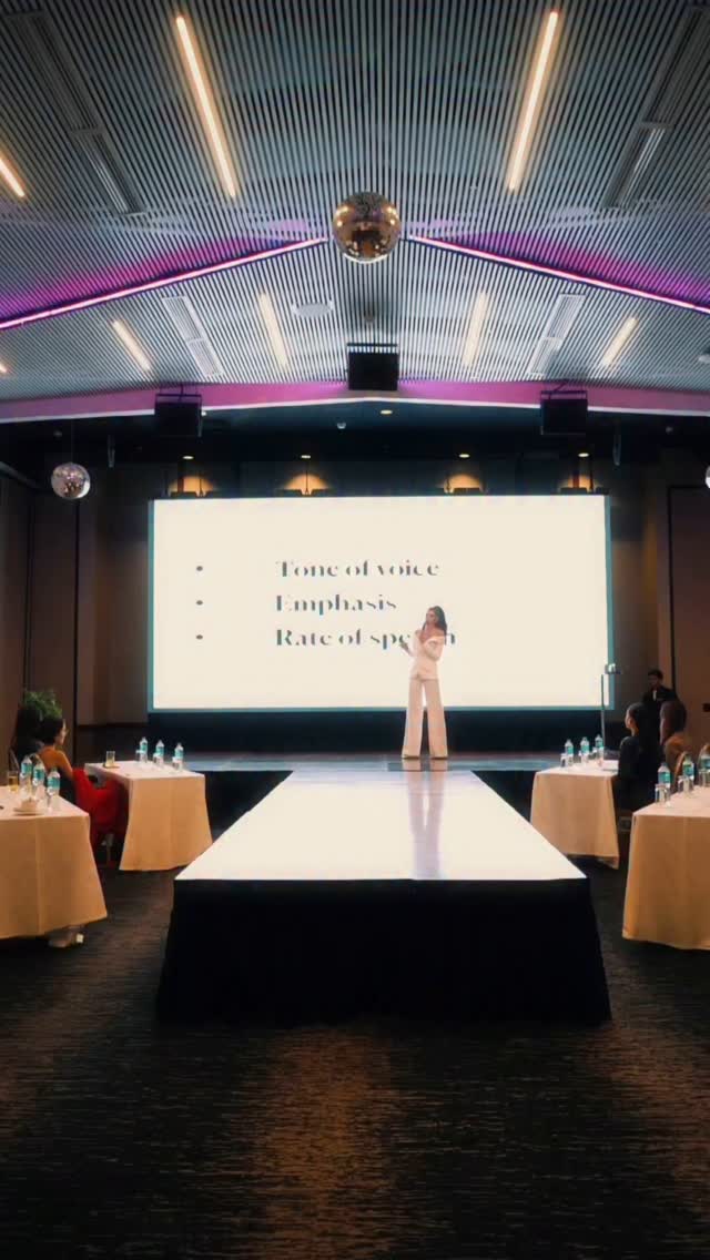 Throwback to our incredible workshop in Peru 🇵🇪
It was an unforgettable experience connecting with each of you. Your dedication, talent, and drive were inspiring to witness. I couldn’t be prouder of everything we accomplished together.
Let this be a reminder that when women come together with purpose and heart, powerful things happen. Queens, keep shining and keep striving, the best is yet to come. 👑
@elbrillofeliz @atlanticcasino__ @luttyto2 @dapericaguan @_axelalonso_ @zafracouture