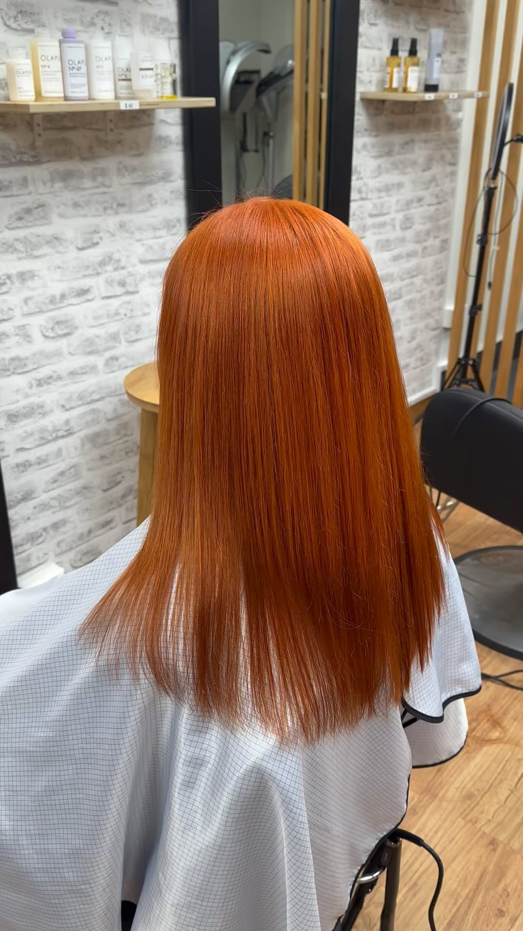 Orange hair colour 🧡
#shilohair#orangehair#haircolor#aucklandsalon
#nzhair#오렌지염색#염색#오클랜드#뉴질랜드