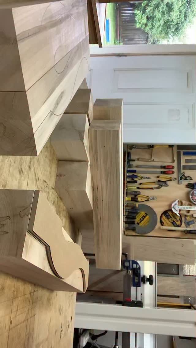 #beautifulwoodworking #saultstemarie #bespoke #algoma #ontario #canada #furnituredesign #furniture #woodworker #coffetable #falconswoodwork