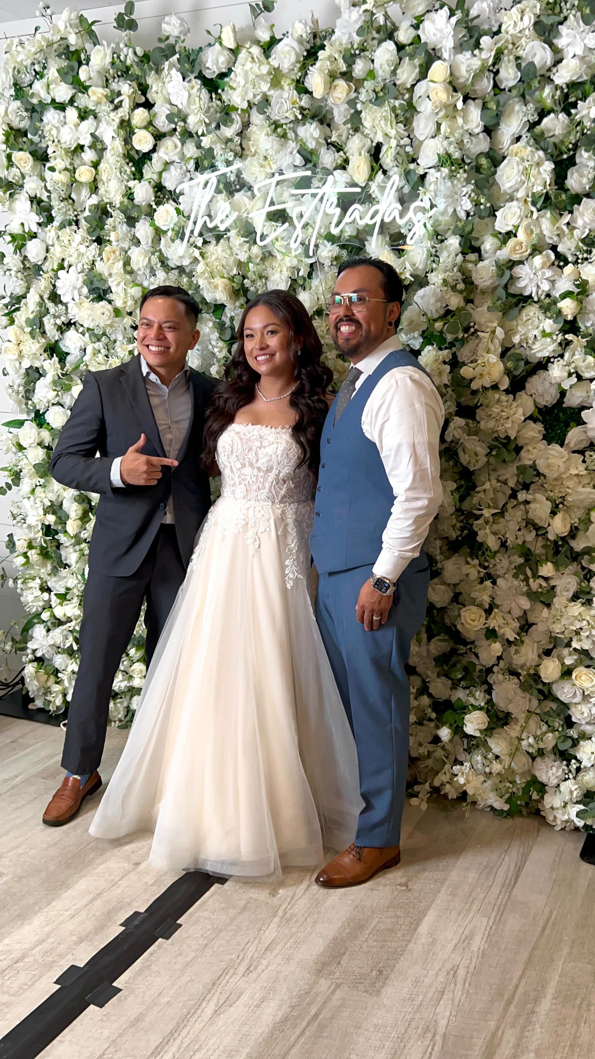 Charca & Rolando | 08.24.24 🤍🪻
•
Venue: @providencevineyard
Photobooth: @breezyboothco
Decor Rentals: @hyacinth.events
Photographer: @autumnsilvaphotography
Artist: @kdornbierillustrations
MUA: @lillysbridalhairandmakeup
Band: @yazzevents
Florist: @crazygirlllc
Bakery: @juliemichellecakes
•
•
#breezybooth #photobooth #photoboothrental #wedding #ido #providencevineyard #beautiful #barnwedding #rusticwedding #weddingvenue #bride #weddinginspo #bohowedding #barnvenue #hebron #illinois #lakegenevawi #weddingplanning #vendors