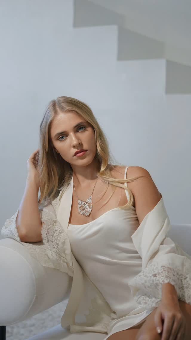 SPIRITUAL◾EMPOWERING◾HANDCRAFTED
Show Now ➡️ Link in bio 💫
#handmadejewelry #spiritualjewelry #JewelryAddict #bohostyle #uniquejewelry