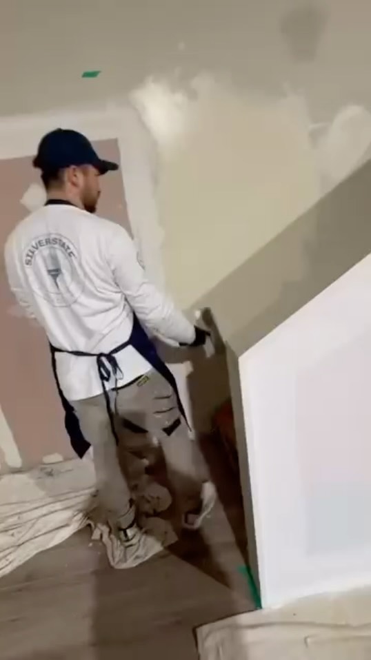 No matter the size of your project , we always do it with great pride and joy ❤️ 👨🎨 #commercial #silverstaterenovations #plasteringauckland