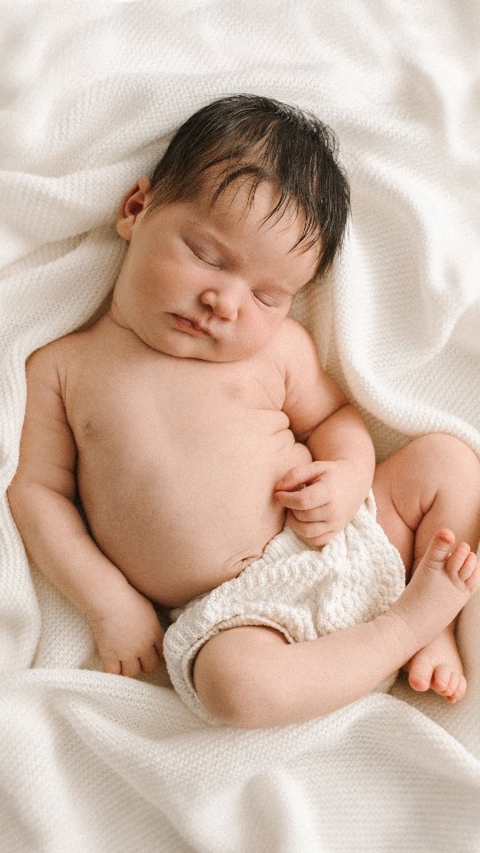 My little precious girl ❤️
A good thing about being a newborn photographer is you get to take loads of pictures of your child 😆
Inspirational pose from the very talented @victoriadangelophotography
#newbornposeidea #newbornposes #newbornphotographyuk #wrexhamphotographer #chesterphotographer #wrexhambabyphotographer #babyphotographersnearme