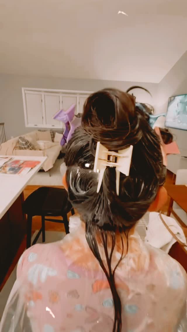 ✨ October Highlights: Over 50 Families Helped! ✨
This October has been filled with hard work, compassion, and incredible moments. Helping over 50 families regain their peace of mind has reminded us why we do what we do. 💪❤️ From the first screening to the final treatment, we’re here to support, uplift, and bring relief.
Thank you to every family who trusted us this month. Together, we’re making a difference—one head at a time. 🥰👧👦
#ByeByePeskyLice #LiceFreeOctober #FamilyFirst #InspiringCare #helpingfamilies