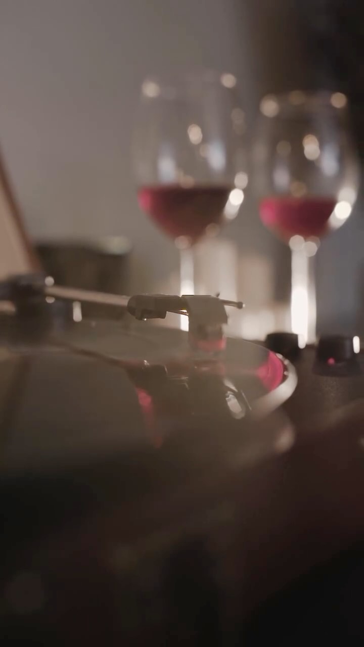 “Music is the wine that fills the cup of silence.” Robert Fripp
The cup is empty and waiting, do you hear it calling?
“Do You Hear it Calling” by DuoTandem is available on all streaming platforms
#wine #cupofsilence #duotandem #music #wineandmusic