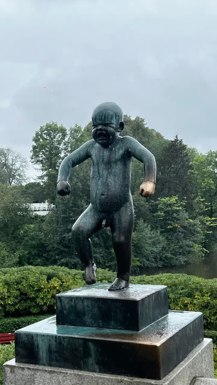 Hanging out in beautiful Oslo. Cool and hip city, just bring your raincoat!
www.BubblyTourist.com
#bubblytourist #lovetotravel
#oslo #norway
#travel #nature #travelphotography #photography #love #photooftheday #instagood #travelgram #picoftheday #instagram #wanderlust #adventure #travelblogger #instatravel #landscape #like #summer #explore #trip #vacation #traveling