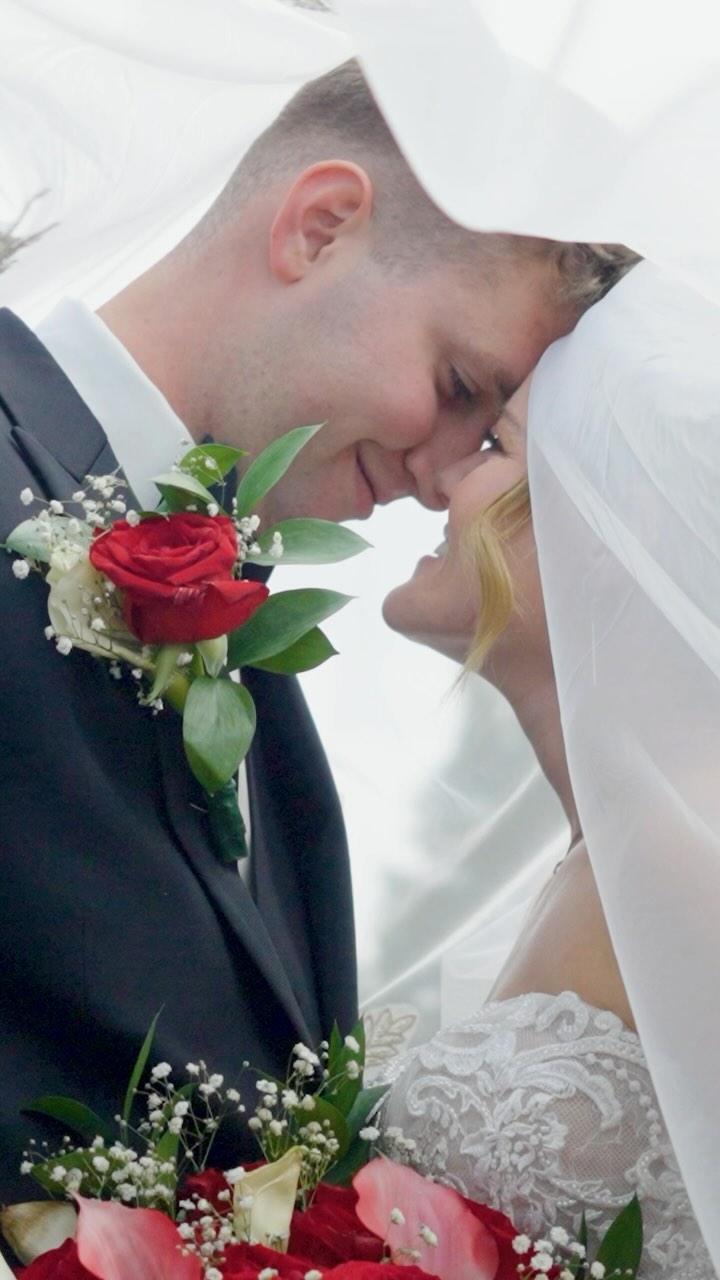 Sneak peeks! 👀
Got to give a huge shoutout to @amazingcoloradophotography for being amazing to work with!!