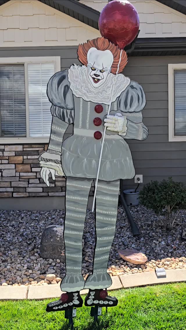 Life size Pennywise 6'3, made all by hand. I drew him freehand, custom painted with premium paint & cut him out. He's up for sale on my etsy shop as well as lots more! Chucky, Jack Skellington, Jason & Freddy Krueger!
https://www.etsy.com/shop/OverallCreations2213
#jasonvoorhees #Jason #chucky #chuckydoll #halloween #scary #halloweendecor #halloweenyard #yarddecorations #woodworking #woodcrafts #fyp #madebyme #etsy #etsyshop #freddykrueger #jackskellington #pennywise #lasvegas #vegas #holidaydecor #homedecor #yardsigns #yardcutouts #custommade